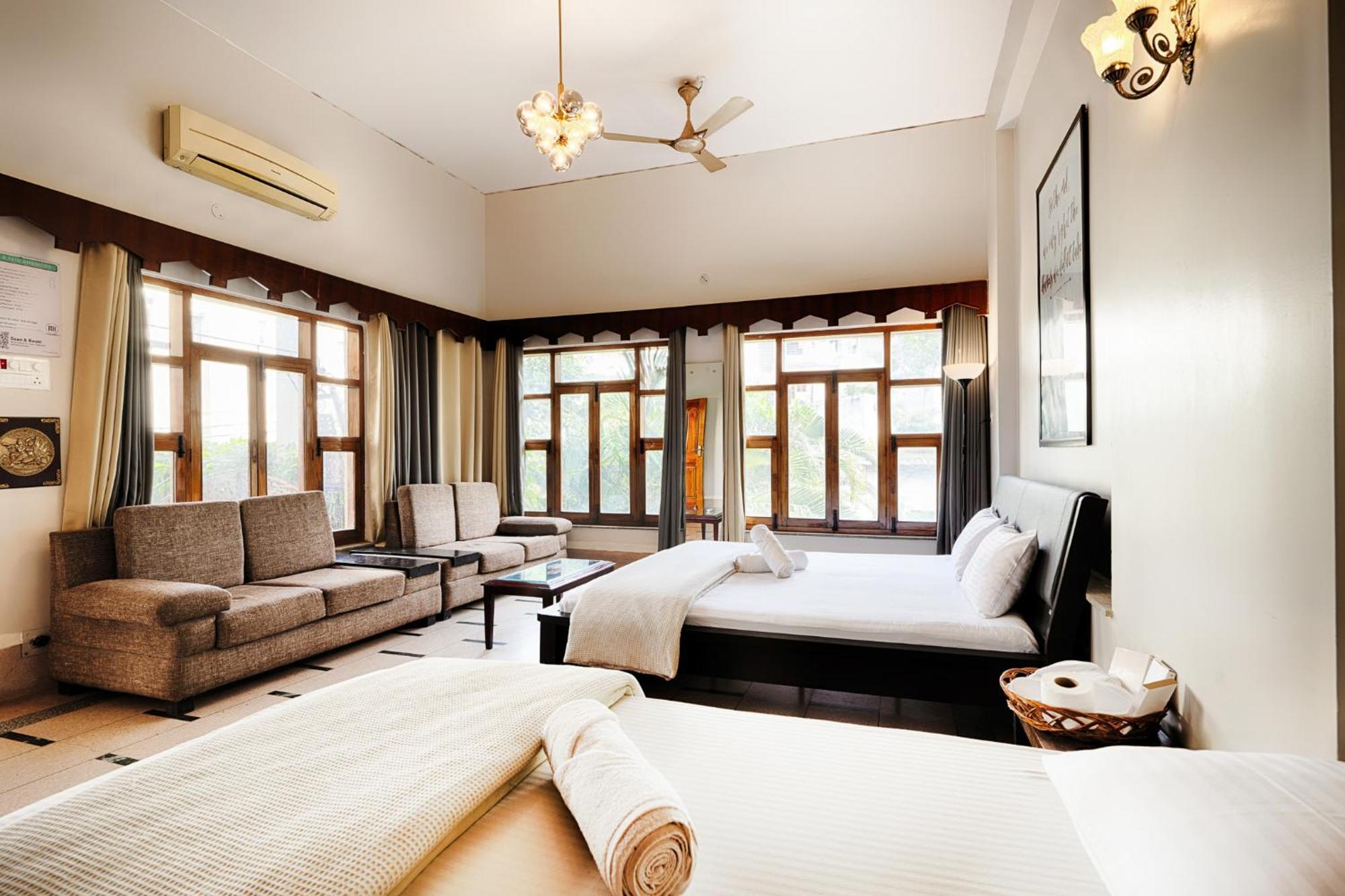 International Travellers' Hostel By Ith Stays Waranasi Zewnętrze zdjęcie