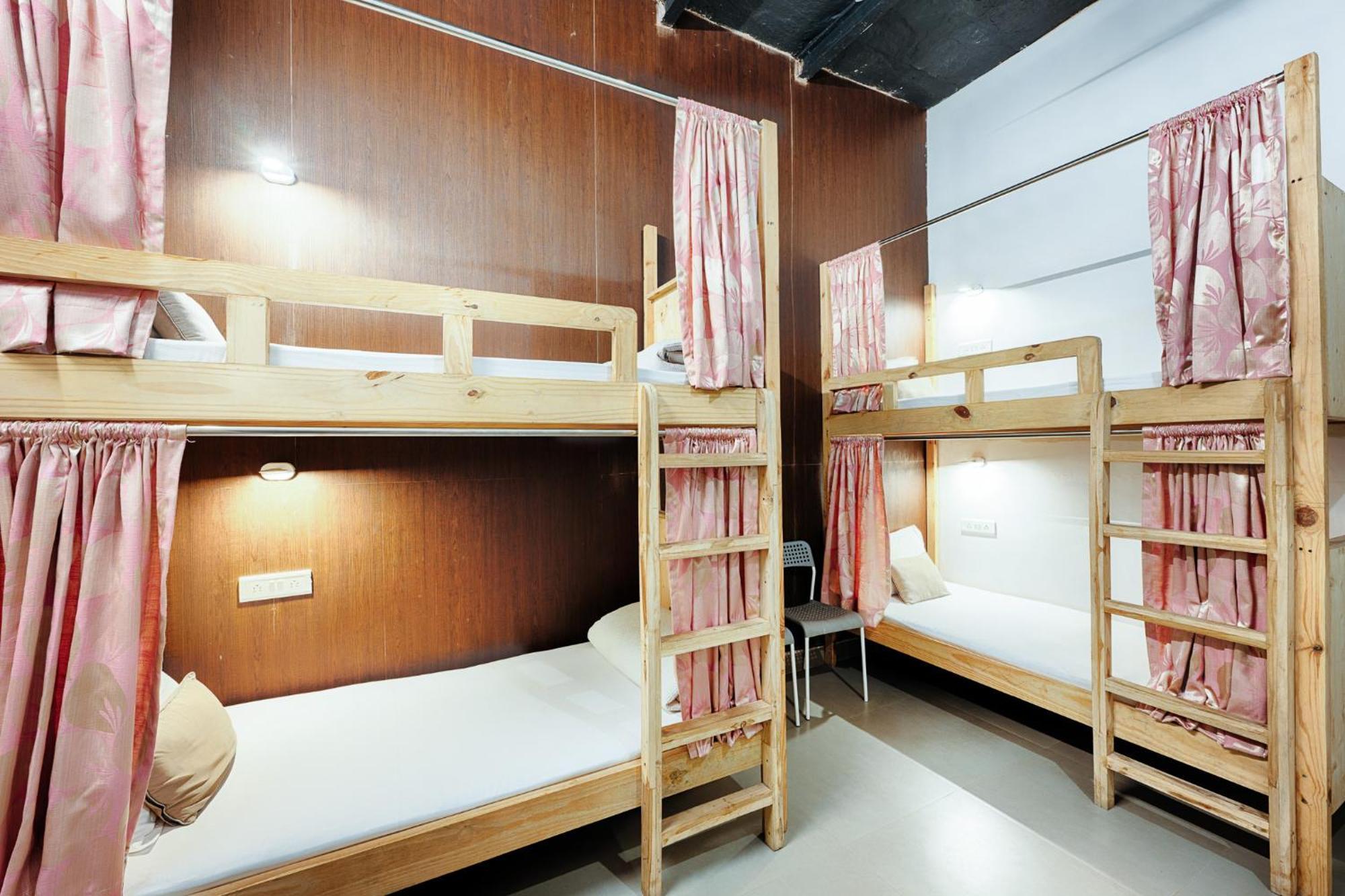 International Travellers' Hostel By Ith Stays Waranasi Zewnętrze zdjęcie